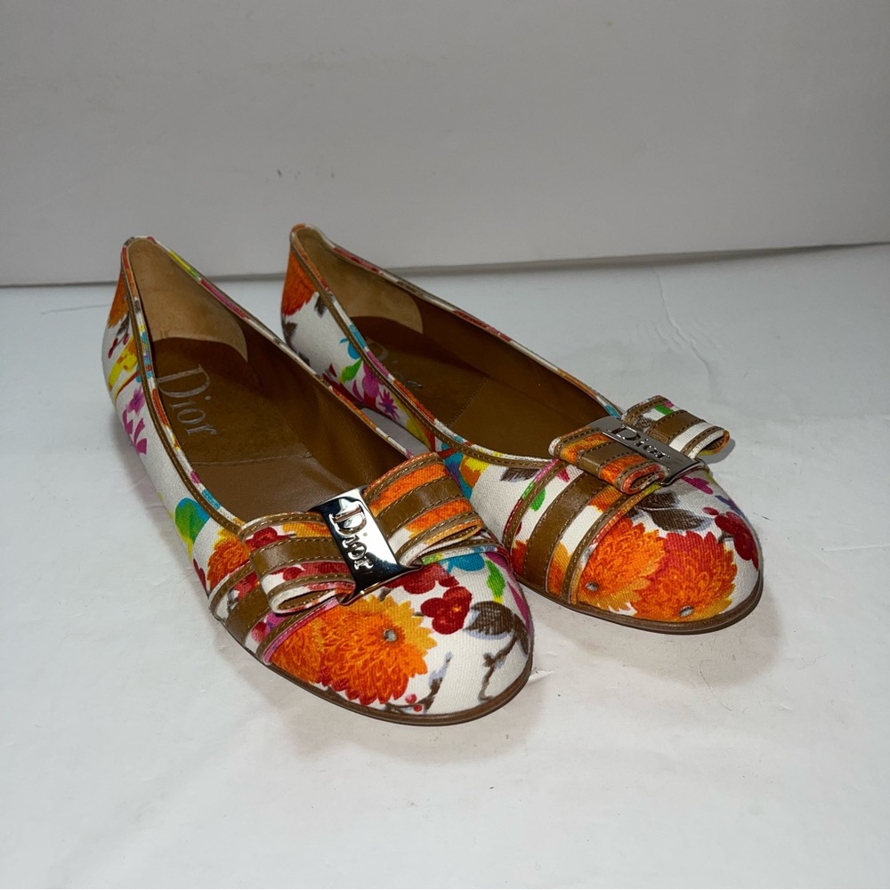 Dior Floral Print Flats - Orange and White - Picture 8 of 10